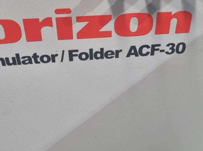 Horizon StitchLiner 5500 — linia do szycia zeszytowego z 3 wieżami VAC-60H 4
