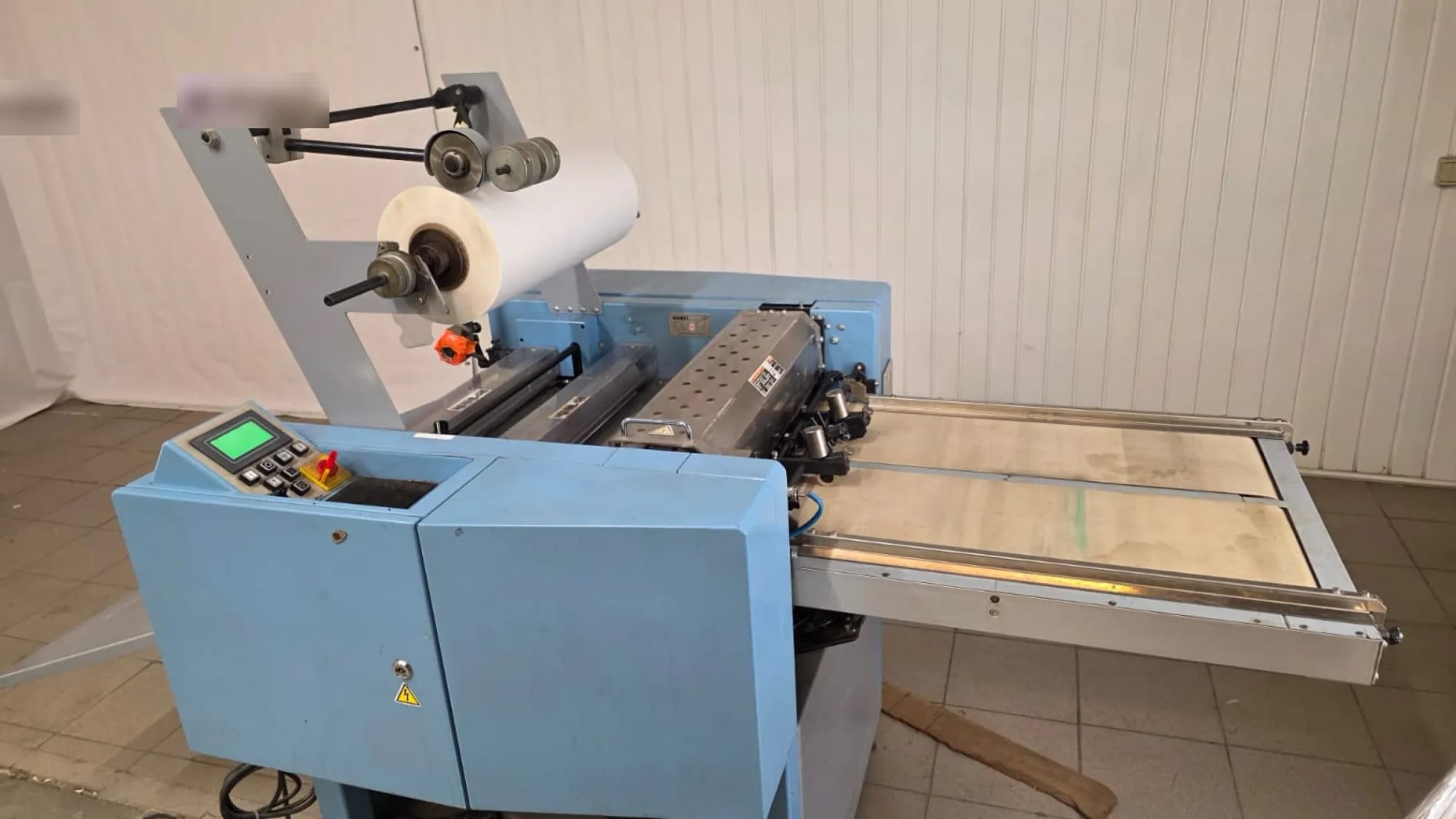 Komfi Aspira-C — semi-automatic laminating machine 52 × 74 cm