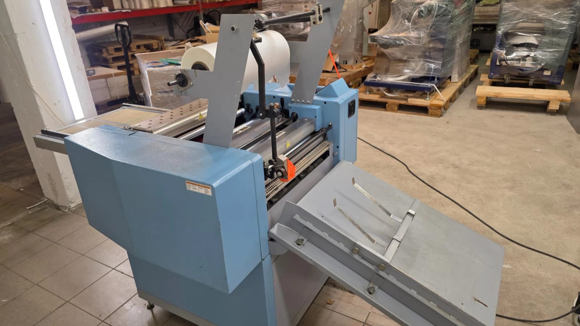 Komfi Aspira-C — półautomatyczny laminator 52 × 74 cm 3