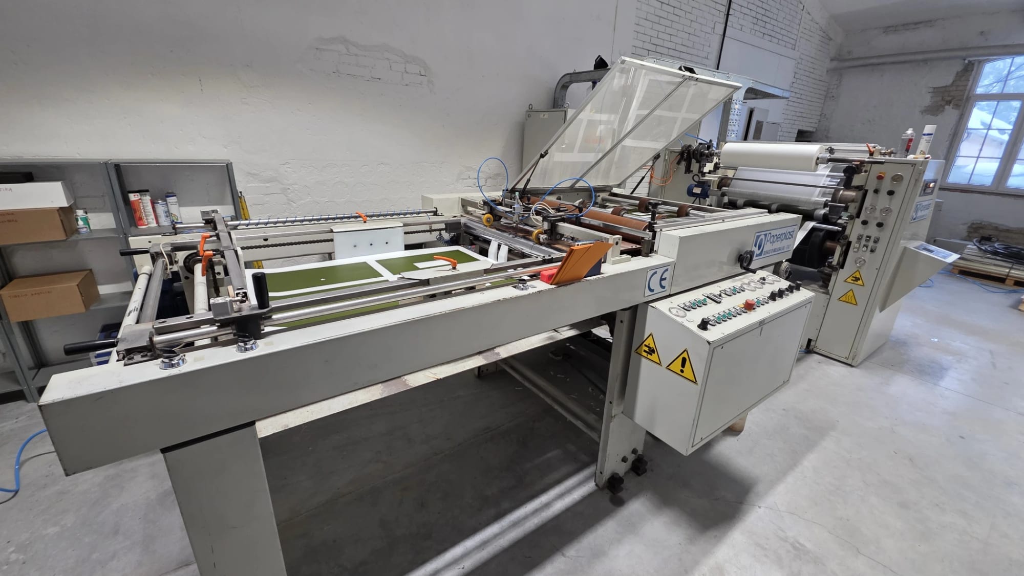 Paperplast Dry 80/76 — automatic B1 laminating machine 76 × 102 cm, up to 70 m/min 3