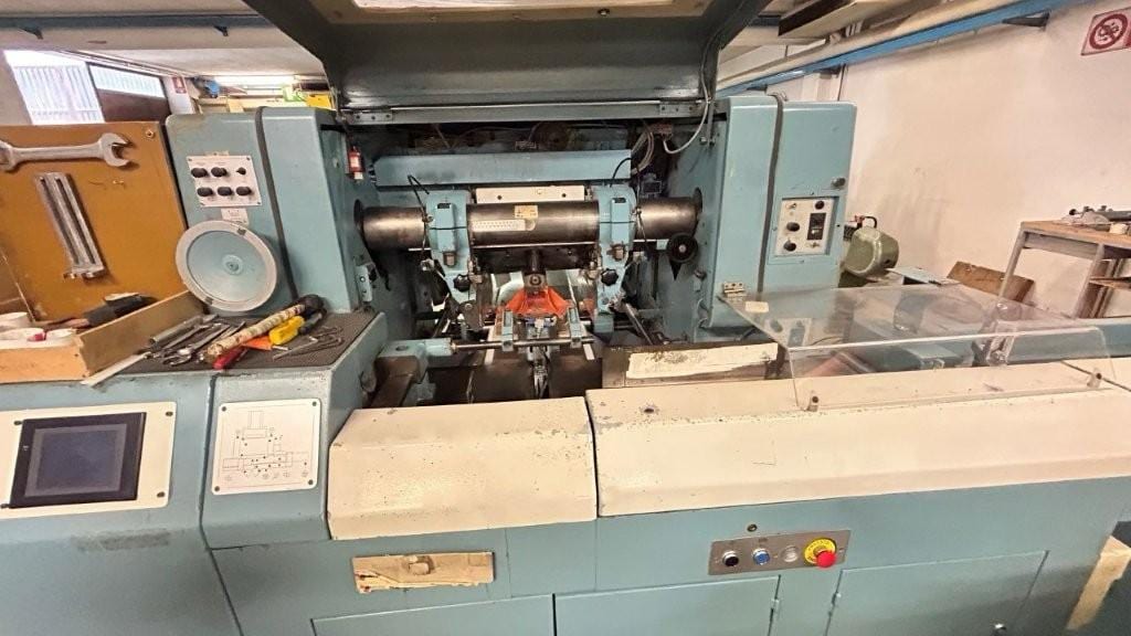 Wohlenberg 44 FM 50 — three-knife trimmer with automatic feeding (1989) 3