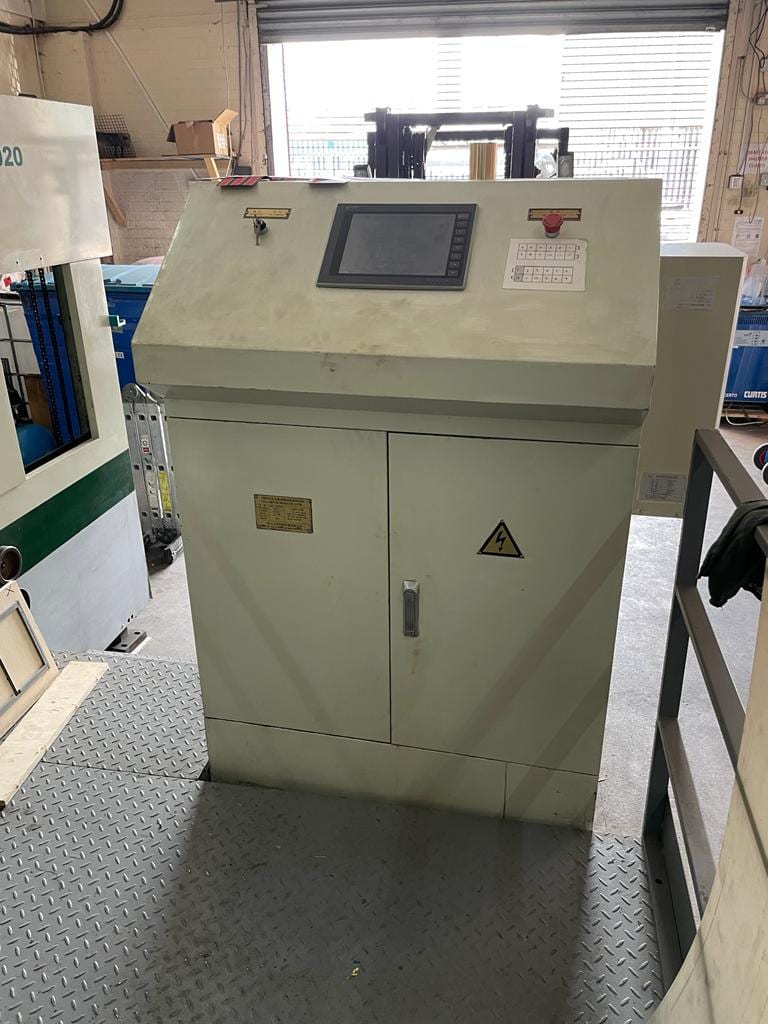 Yuyin TYM1020 — automatic die-cutting and hot foil stamping machine 102 × 72 cm (2006) 4